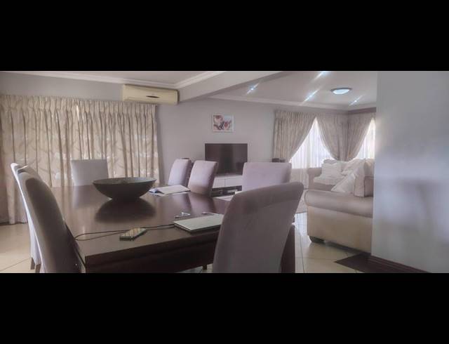 4 BEDROOM HOUSE FOR SALE IN WILLOWBROOK